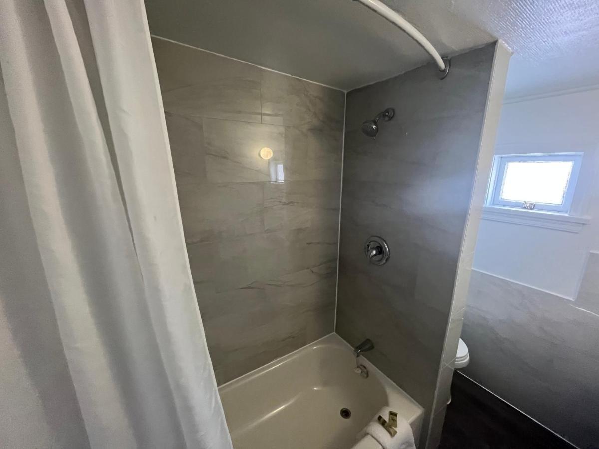 Robbie'S Motel 卡切溪 外观 照片