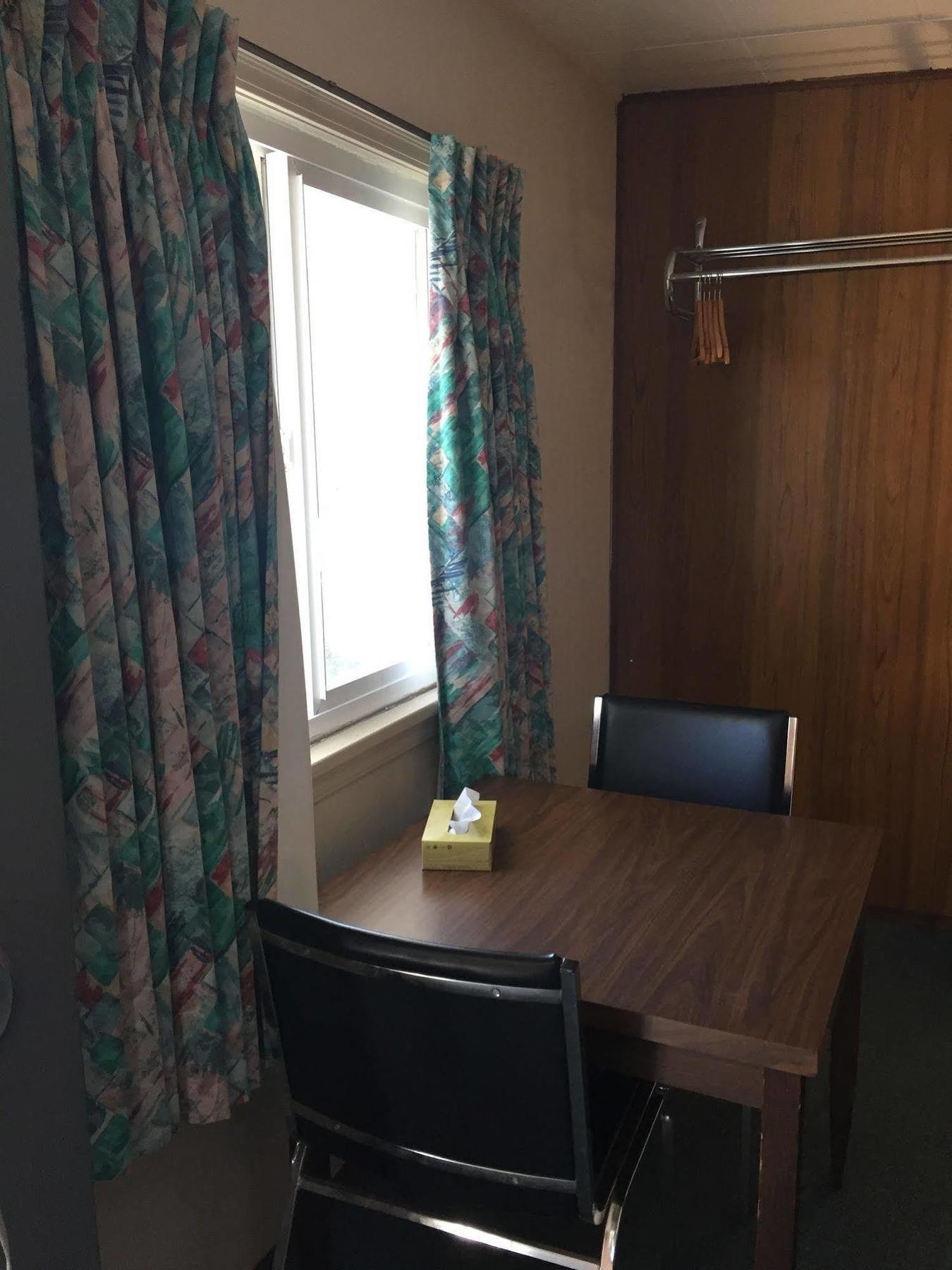Robbie'S Motel 卡切溪 外观 照片