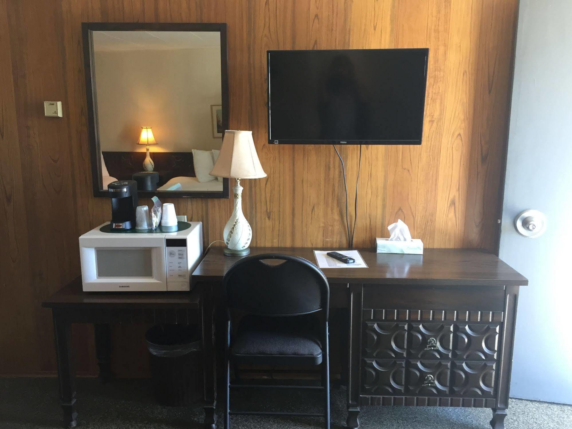 Robbie'S Motel 卡切溪 外观 照片